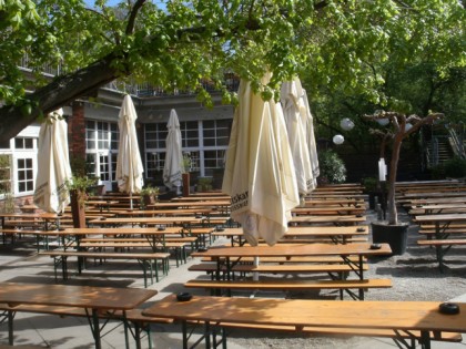 Фото: Golgatha  Biergarten im Viktoriapark